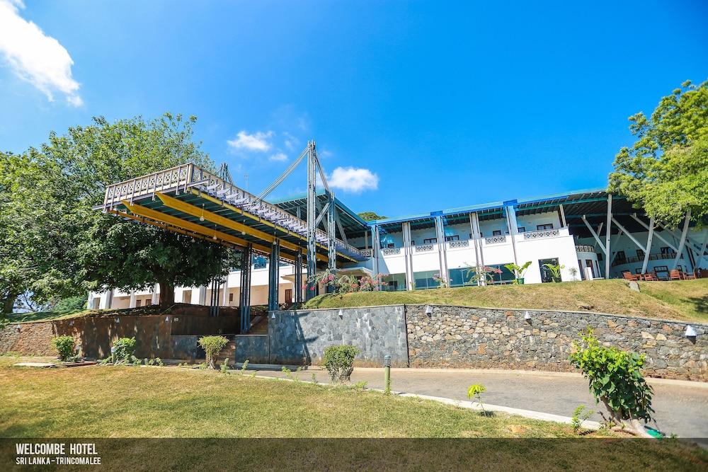 Welcombe Hotel Triquinimale Exterior foto